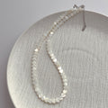 Minimalist design 6mm freshwater shell heart necklace for women, beach vacation style fashionable mother-of-pearl collarbone chain